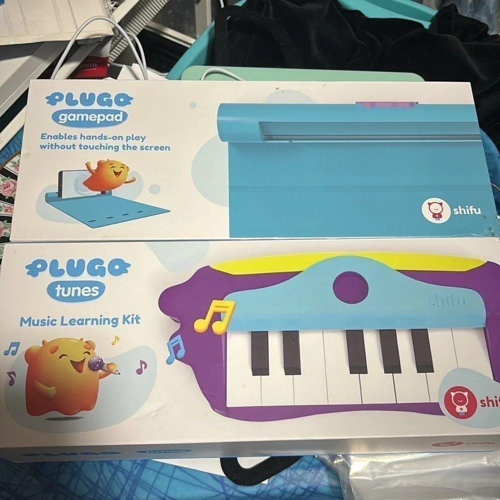 Plugo gamepad and tunes music learning kit